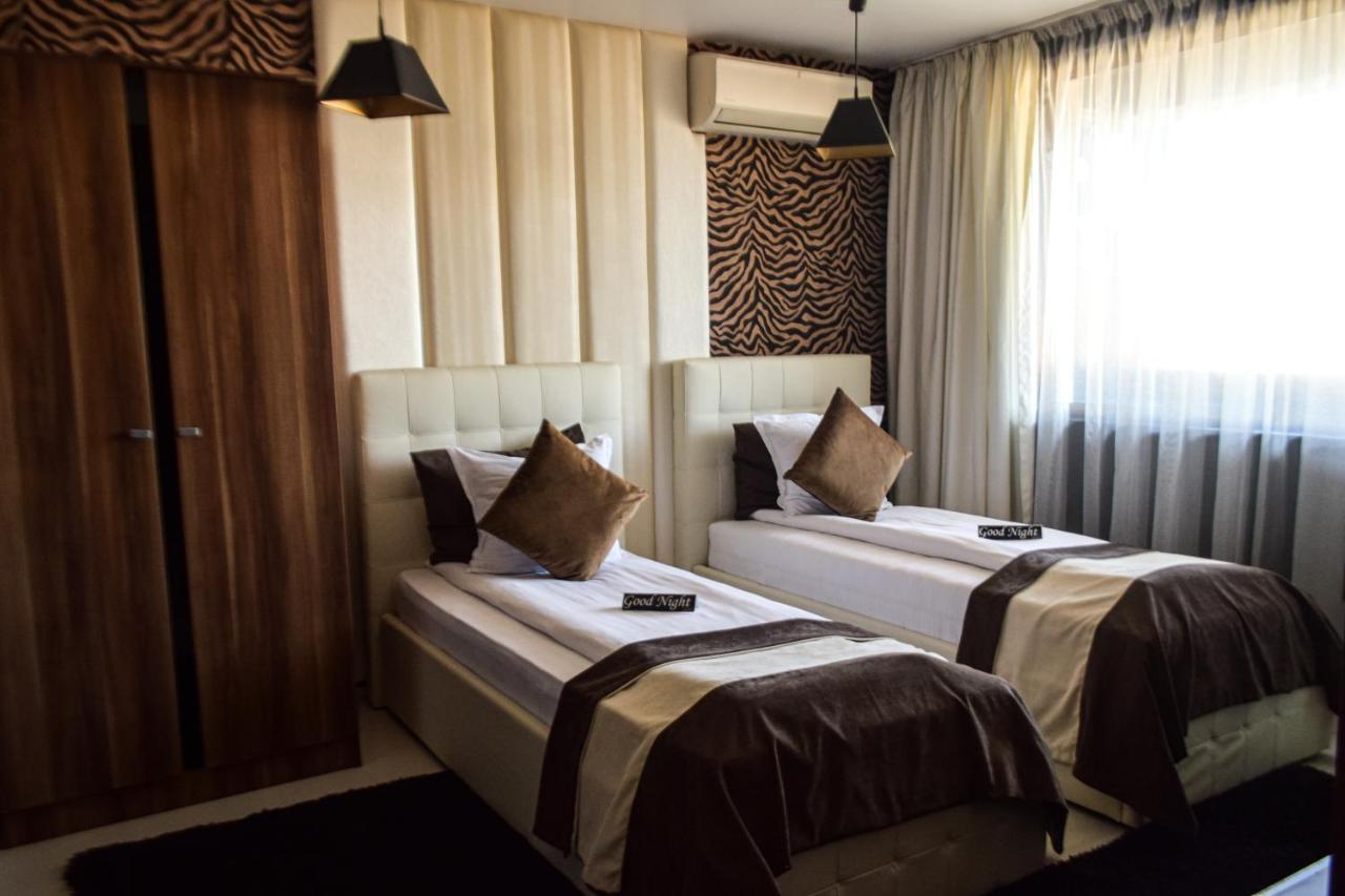 Hotel Acktion Shumen Exteriör bild
